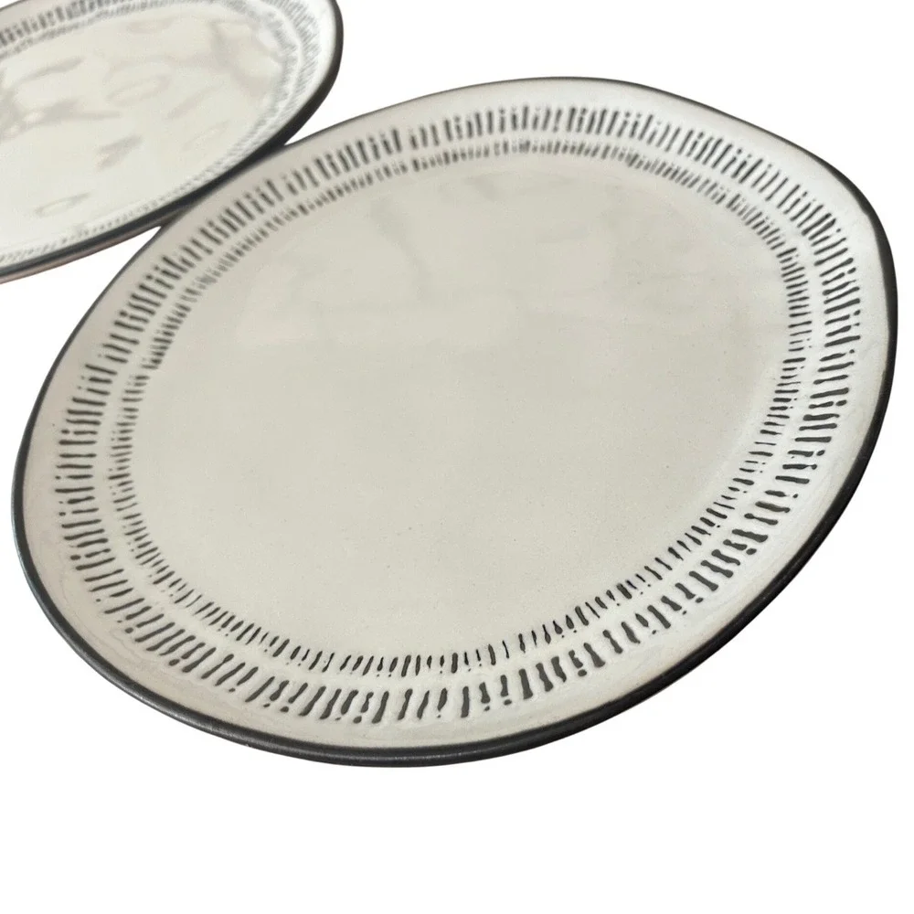 Neutral Ceramic Dinner Plates with Black Rim - Set of 2